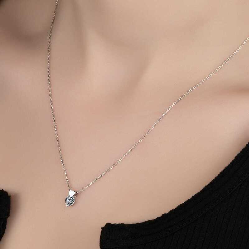 Silverlina%20Swarovski%20Taşlı%20Gümüş%20Kalp%20Tektaş%20Bayan%20Kolye