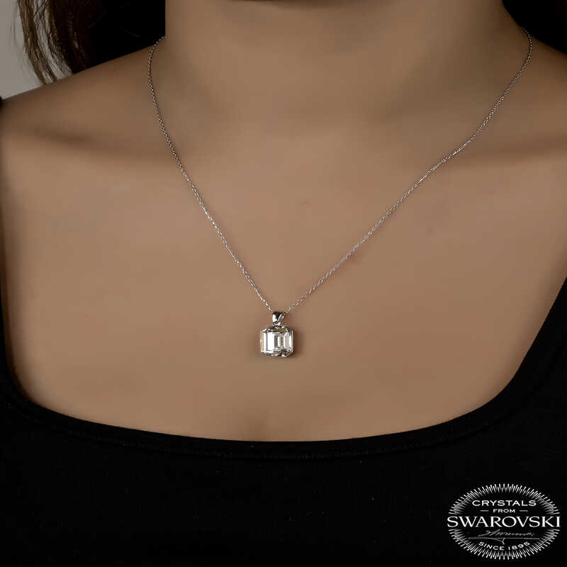 Silverlina%20Swarovski%20Crystal%20Taşlı%20Baget%20Gümüş%20Kadın%20Kolye